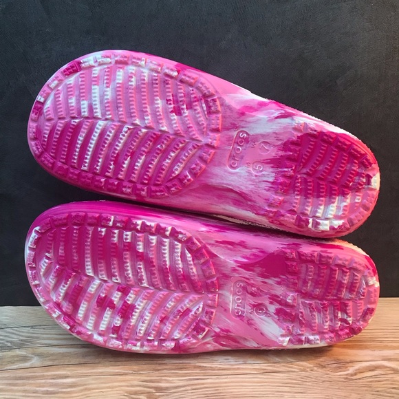 Classic Crocs Marbled Slide - Picture 10 of 13